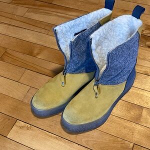 Bos.& Co. Suede/Tweed front zip boots